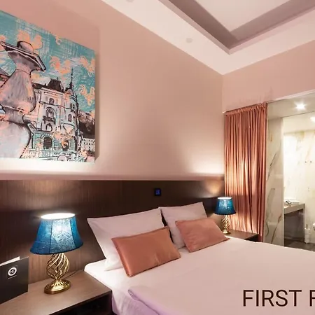 Center Hotel