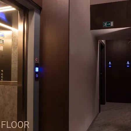 Hotel Center
