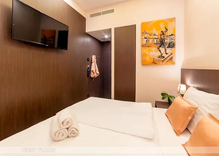 Hotel Center
