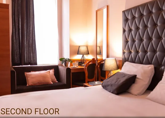 Hotel Center 3*
